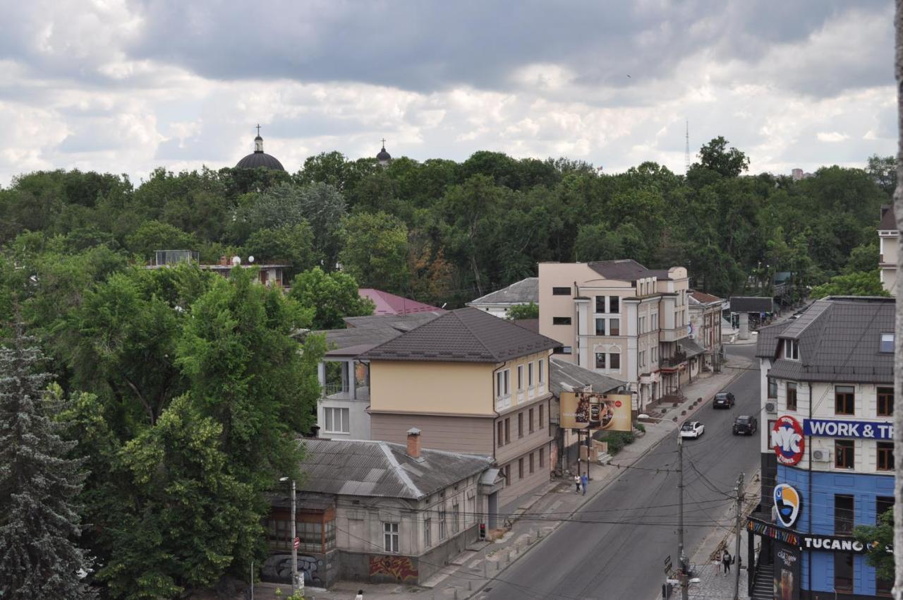 House Radu & Nata Of Westeros Apartamento Chisinau Exterior foto
